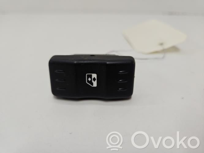 Dacia Logan I Front door sensor 