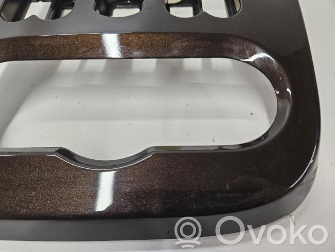 Dacia Duster Radio/GPS head unit trim 