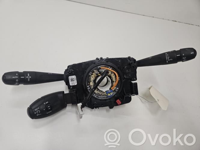 Peugeot 208 I Interruptor/palanca de limpiador de luz de giro 