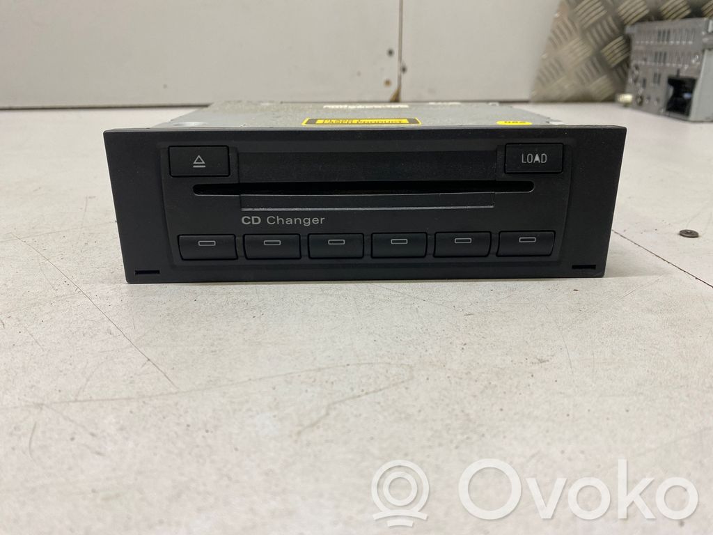 Audi A3 S3 8P CD/DVD changer 