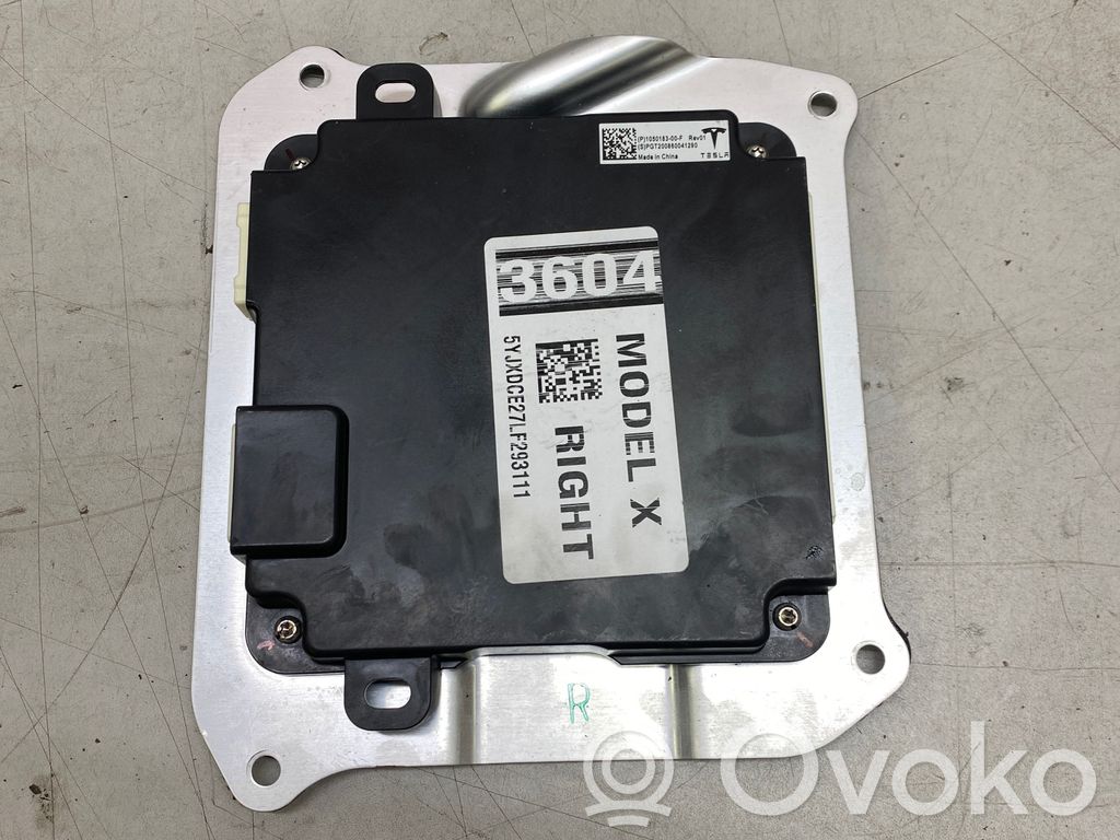 Unité de commande module de porte   105018300F