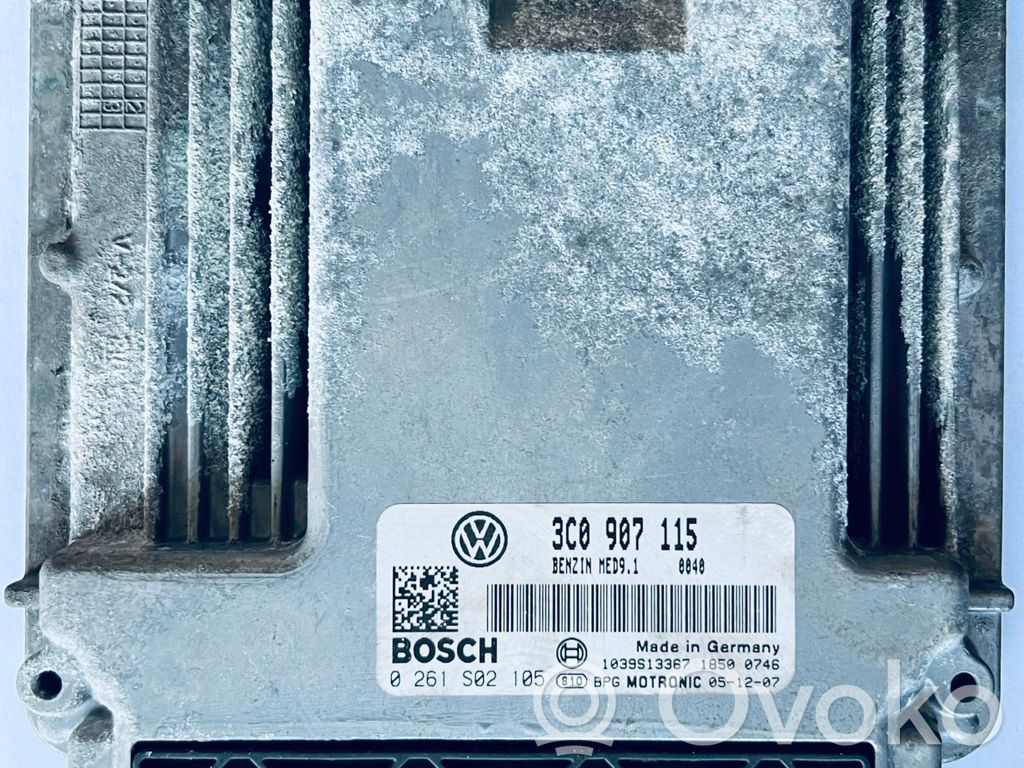 Volkswagen PASSAT B6 Engine control unit/module 