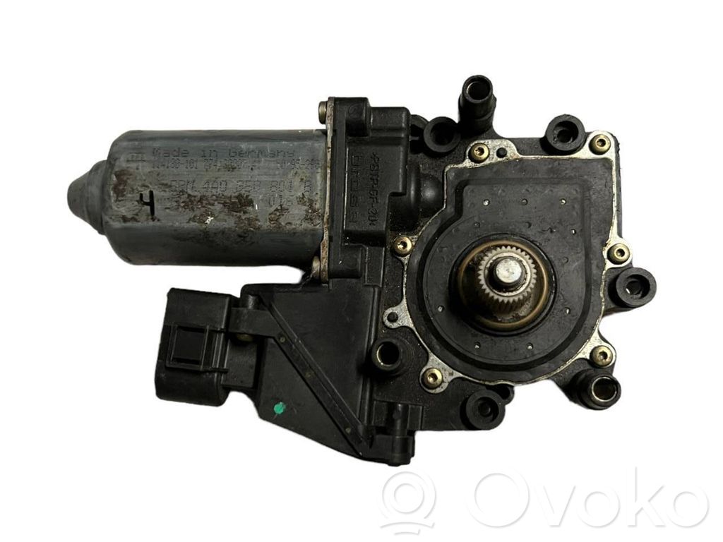 Audi A6 S6 C4 4A Silniczek podnoszenia szyby drzwi tylnych 