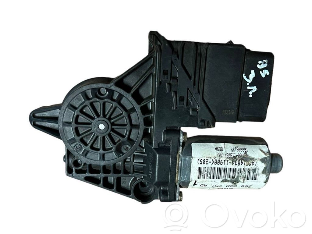 Volkswagen PASSAT B5 Motorino alzacristalli della portiera posteriore 
