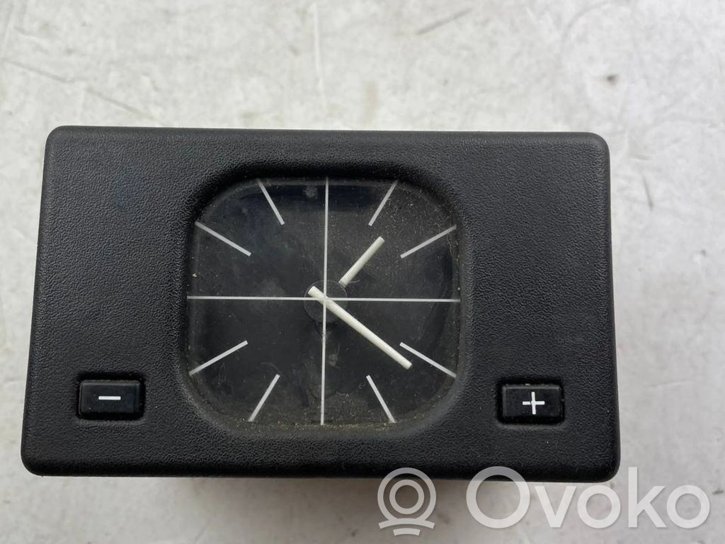 BMW 5 E34 Screen/display/small screen 