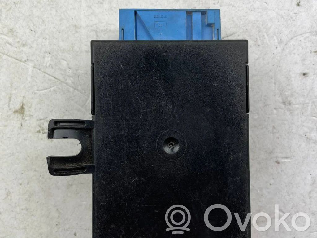 BMW 7 E38 Sonstige Steuergeräte / Module 