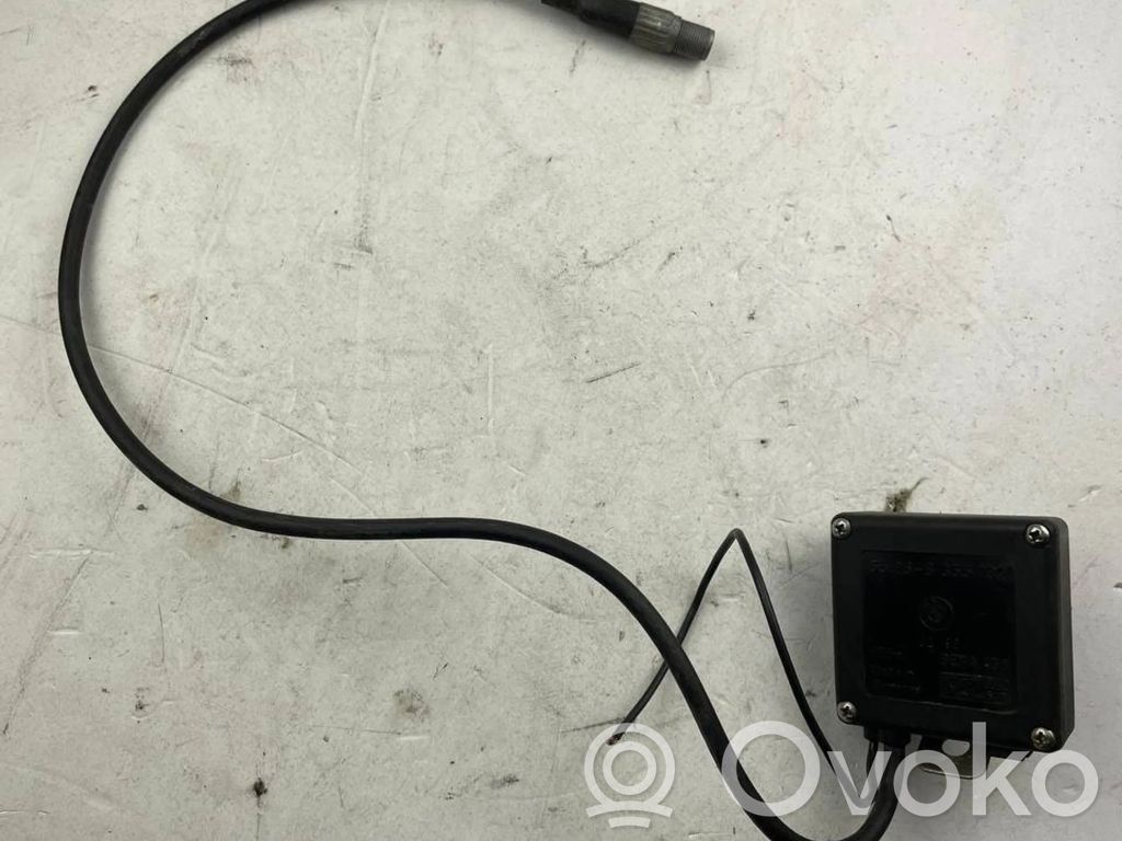 BMW 5 E34 Antenos stiprintuvas 