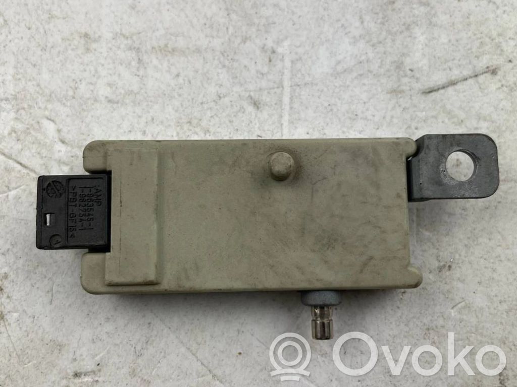 BMW 5 E39 Antenos valdymo blokas 