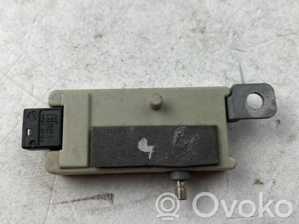 Antenos stiprintuvas   65268377658,8377658
