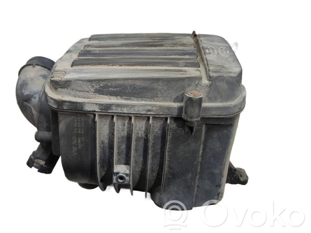 Volkswagen PASSAT B6 Obudowa filtra powietrza 