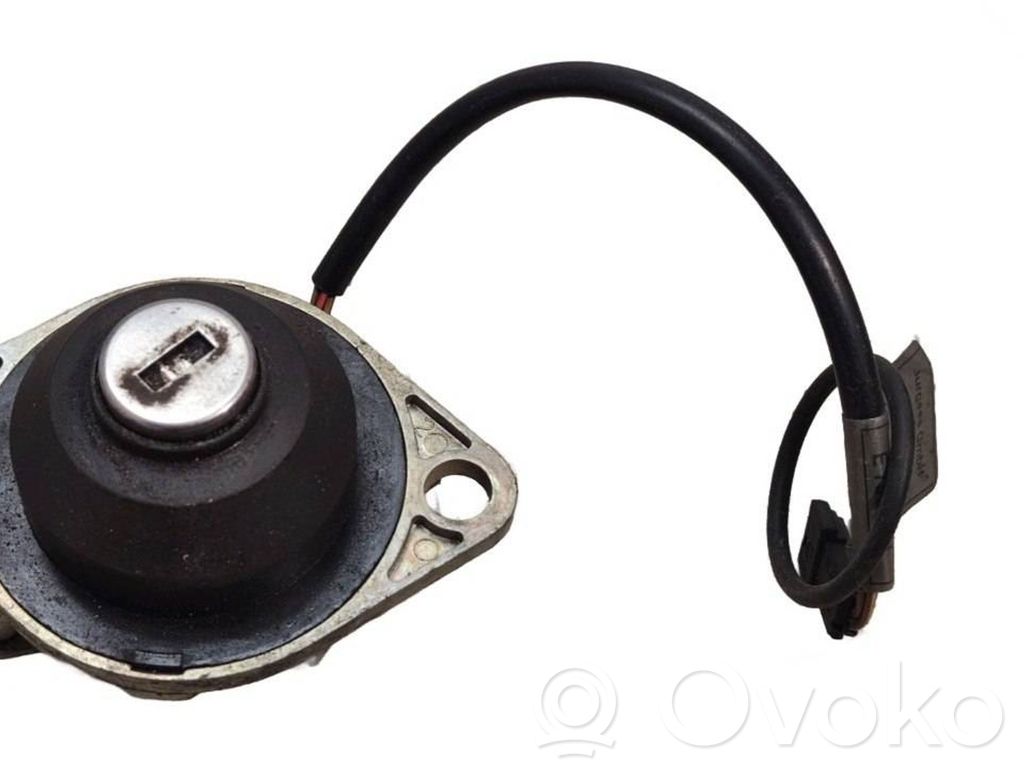 BMW 5 E39 Tailgate exterior lock 