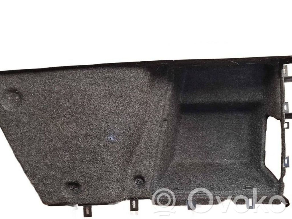 Skoda Octavia Mk2 (1Z) Боковой отделочный щит 