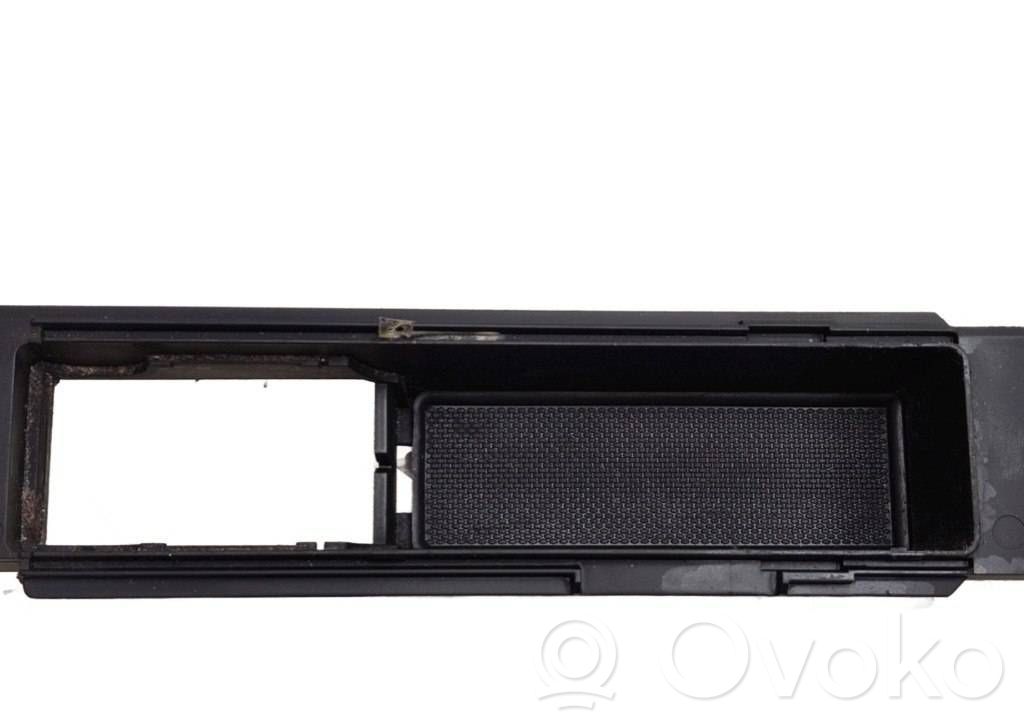 Audi A4 S4 B6 8E 8H Kita salono detalė 
