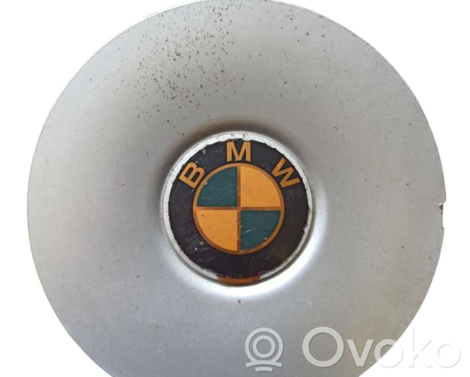 BMW 5 E34 Tapacubos original de rueda 
