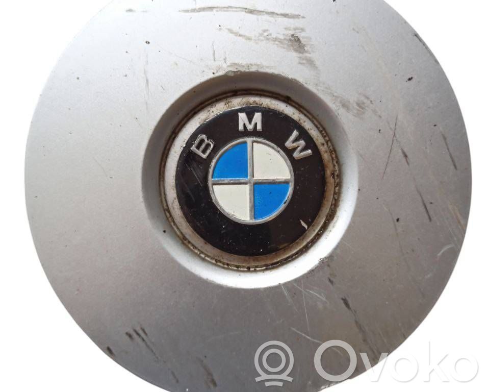 BMW 5 E34 Alkuperäinen pölykapseli 