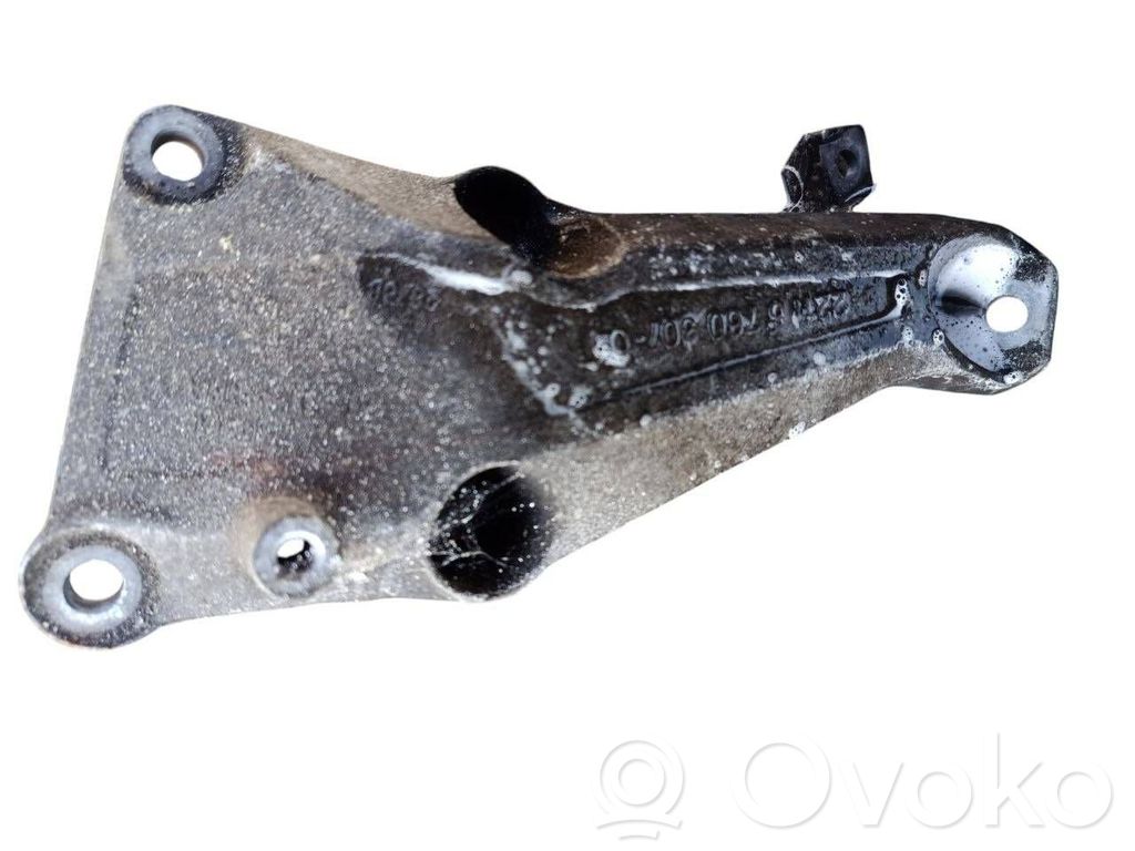 BMW 3 E90 E91 Engine mounting bracket 