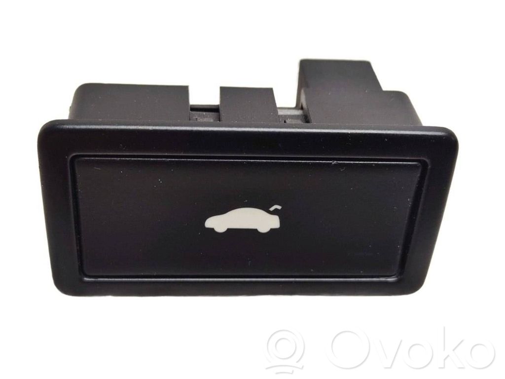 Przycisk otwierania klapy bagażnika   3D0959831D,3D0959831D,00511,00000039367799