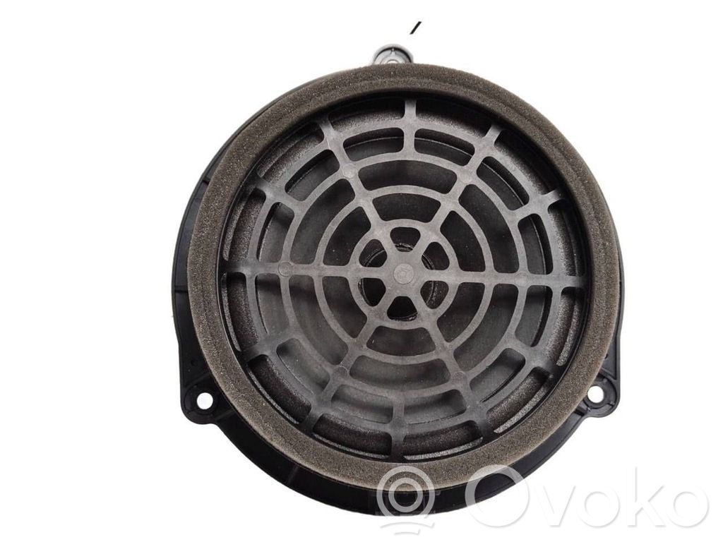 Audi A7 S7 4G Garsiakalbis (-iai) galinėse duryse 