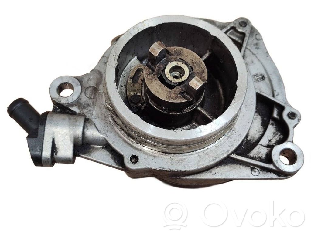 BMW 5 E39 Vacuum pump 