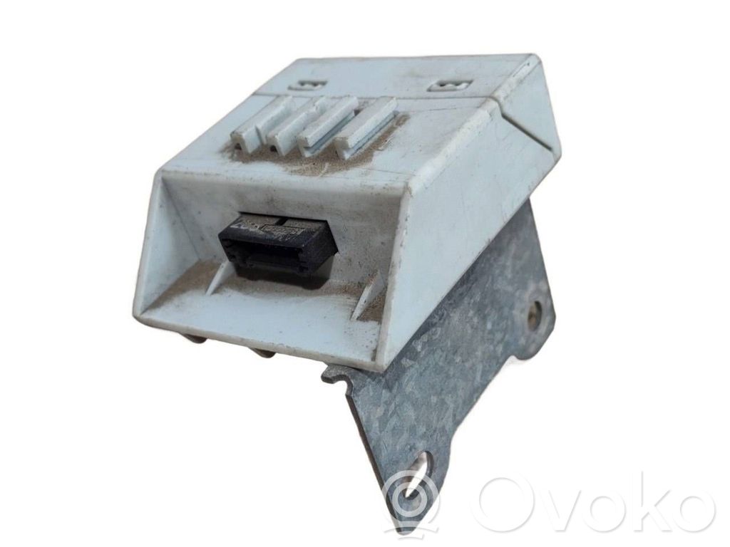 Unité de commande / module de pompe à carburant   657583763009,55892110