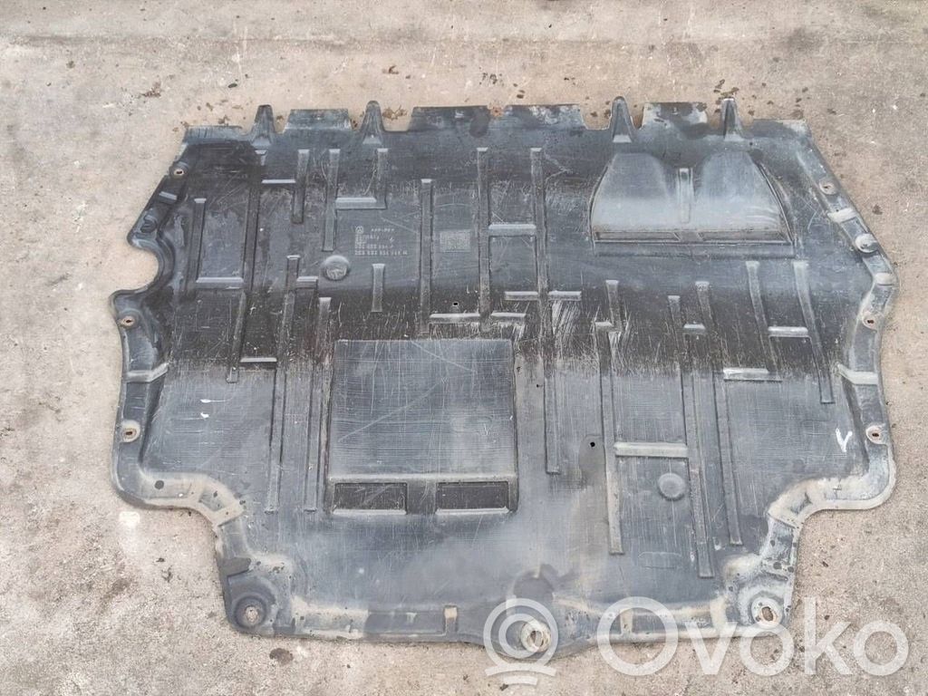 Volkswagen PASSAT B7 Protezione anti spruzzi/sottoscocca del motore 