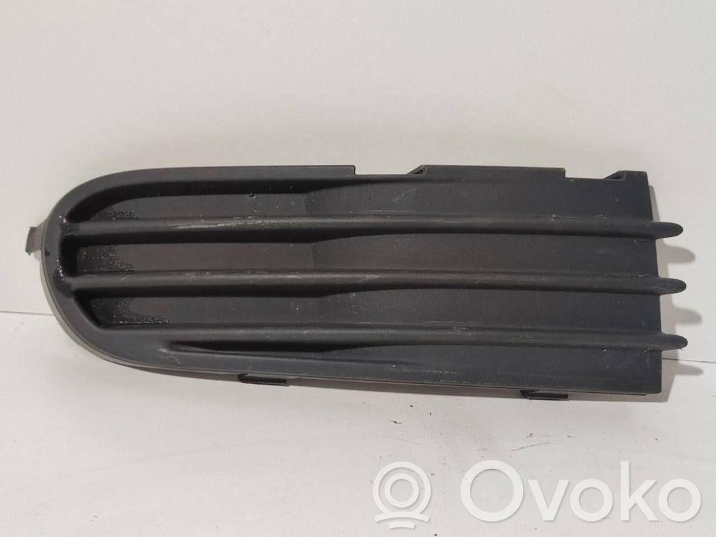 Volvo V70 Mascherina inferiore del paraurti anteriore 