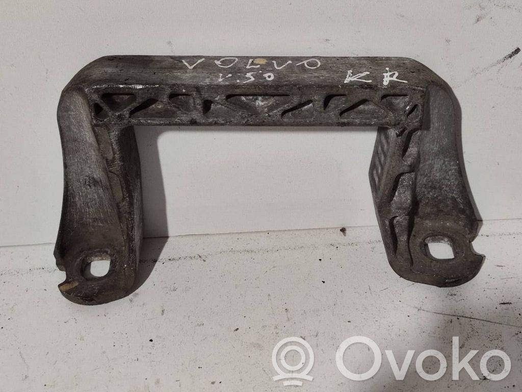 Volvo V50 Engine mounting bracket 