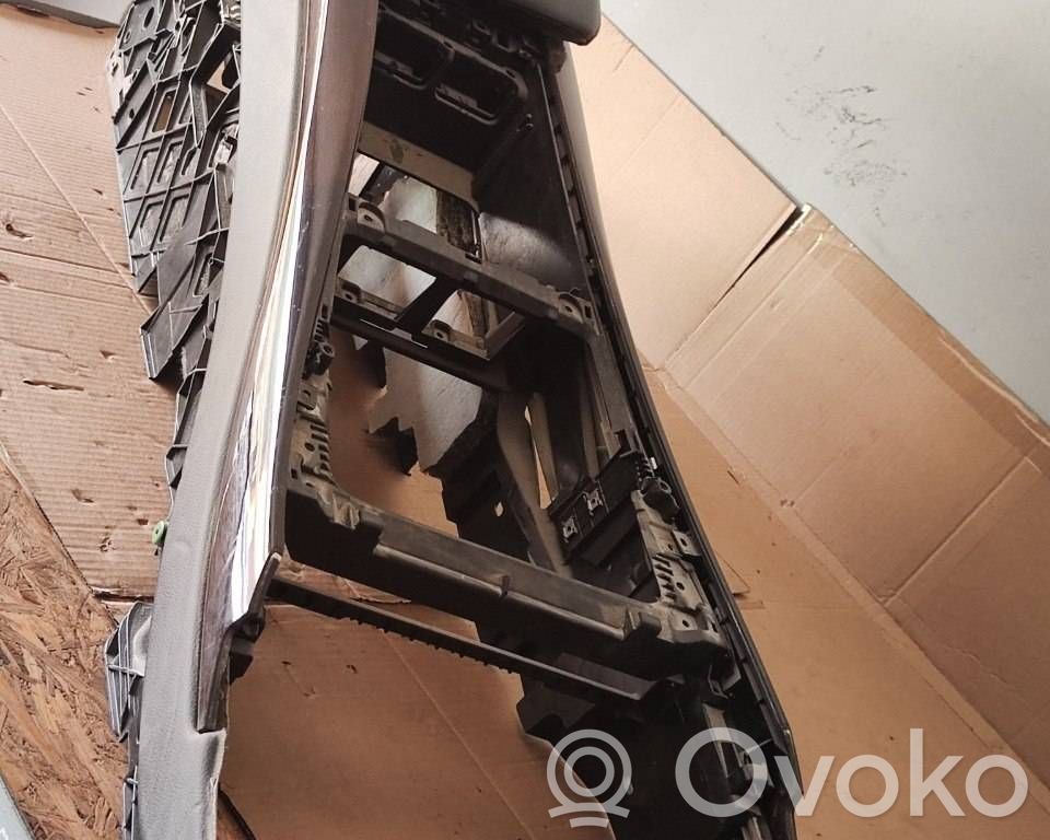 BMW X6 E71 Armrest 