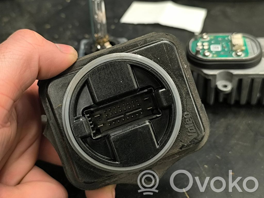 BMW 3 G20 G21 Module de ballast de phare Xenon 