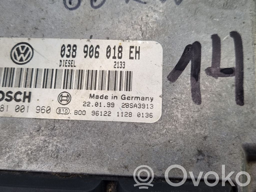 Volkswagen PASSAT B5 Engine control unit/module 