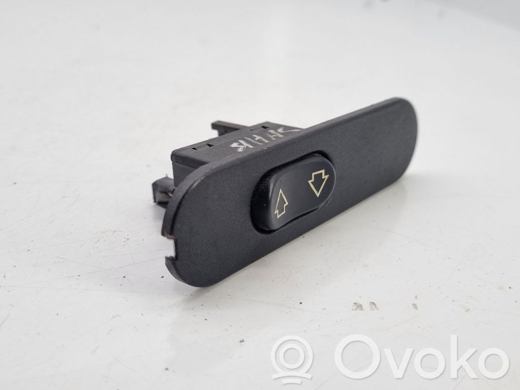 Electric window control switch   9767559