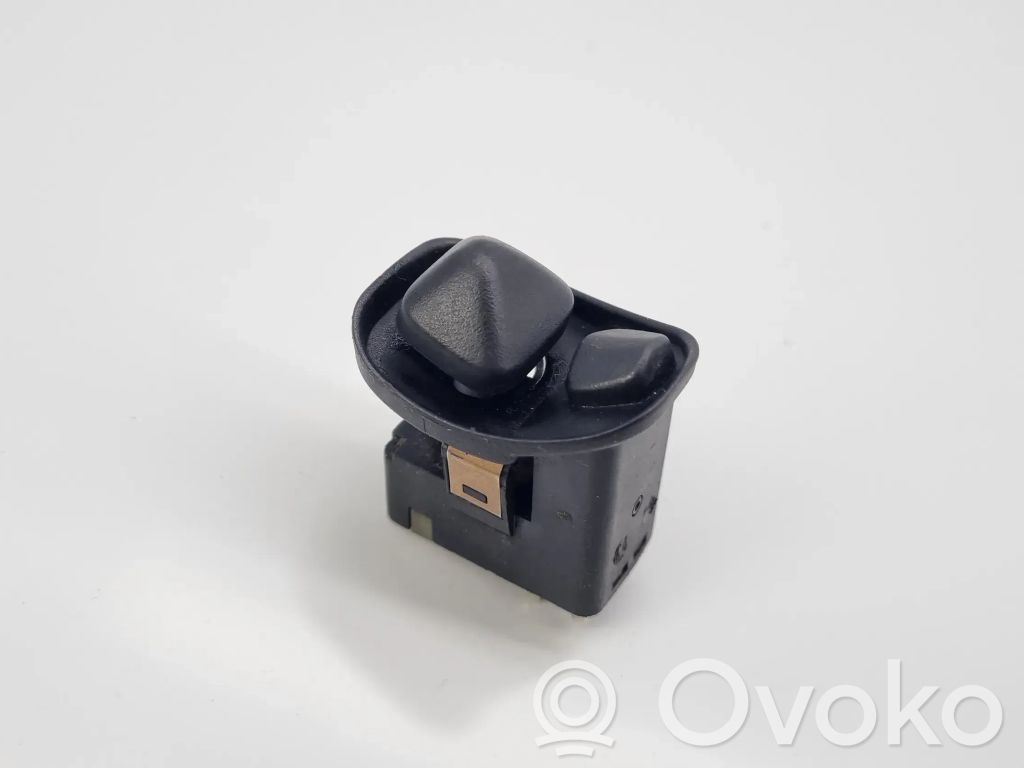 BMW 5 E34 Wing mirror switch 