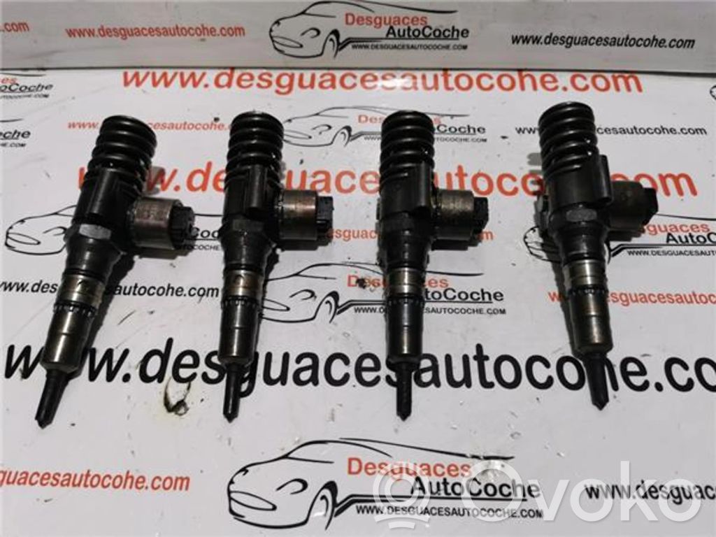 Skoda Octavia Mk2 (1Z) Inyector de combustible 