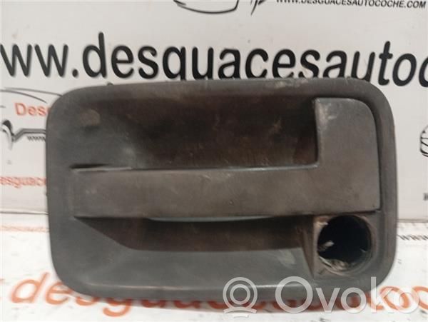 Manecilla externa puerta delantera