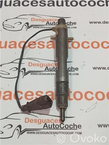 Inyector de combustible   28130201S