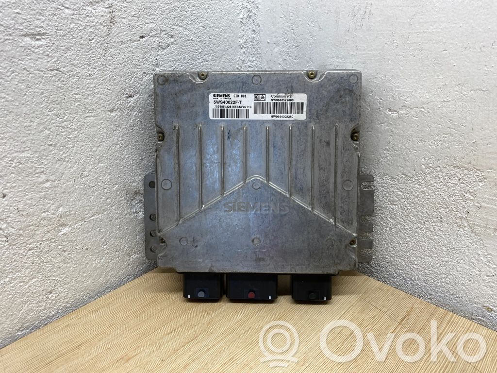 Citroen C5 Engine control unit/module 
