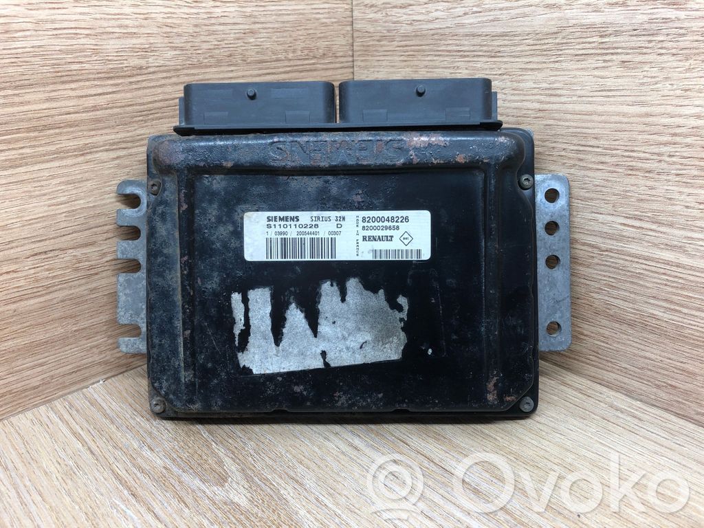 Renault Megane II Engine control unit/module 