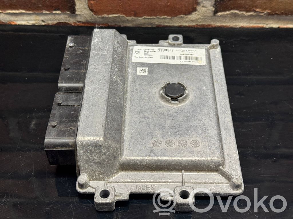 Блок управления двигателя   A3C7002510001,9843252980,9845426480