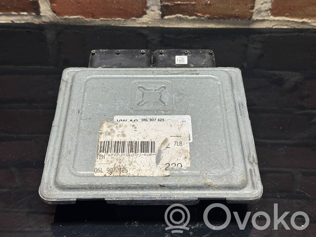 Audi A4 S4 B9 8W Engine control unit/module 