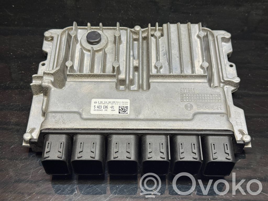 BMW 3 G20 G21 Engine control unit/module 