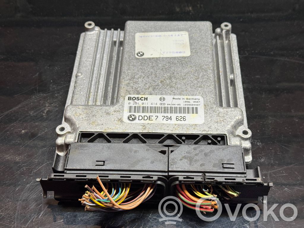 BMW X3 E83 Engine control unit/module 