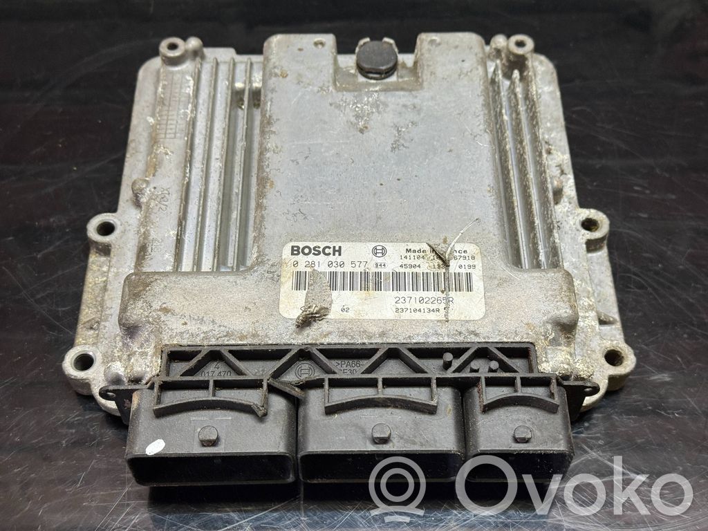 Renault Master III Engine control unit/module 
