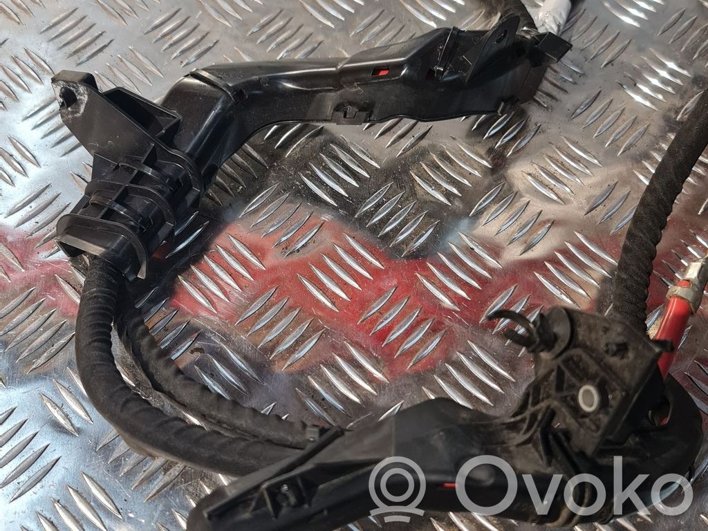 Volvo XC60 Cable positivo (batería) 