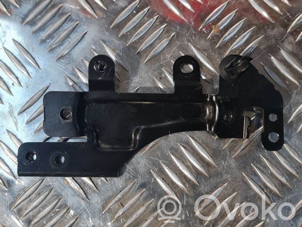 Volvo XC90 Other engine bay part 
