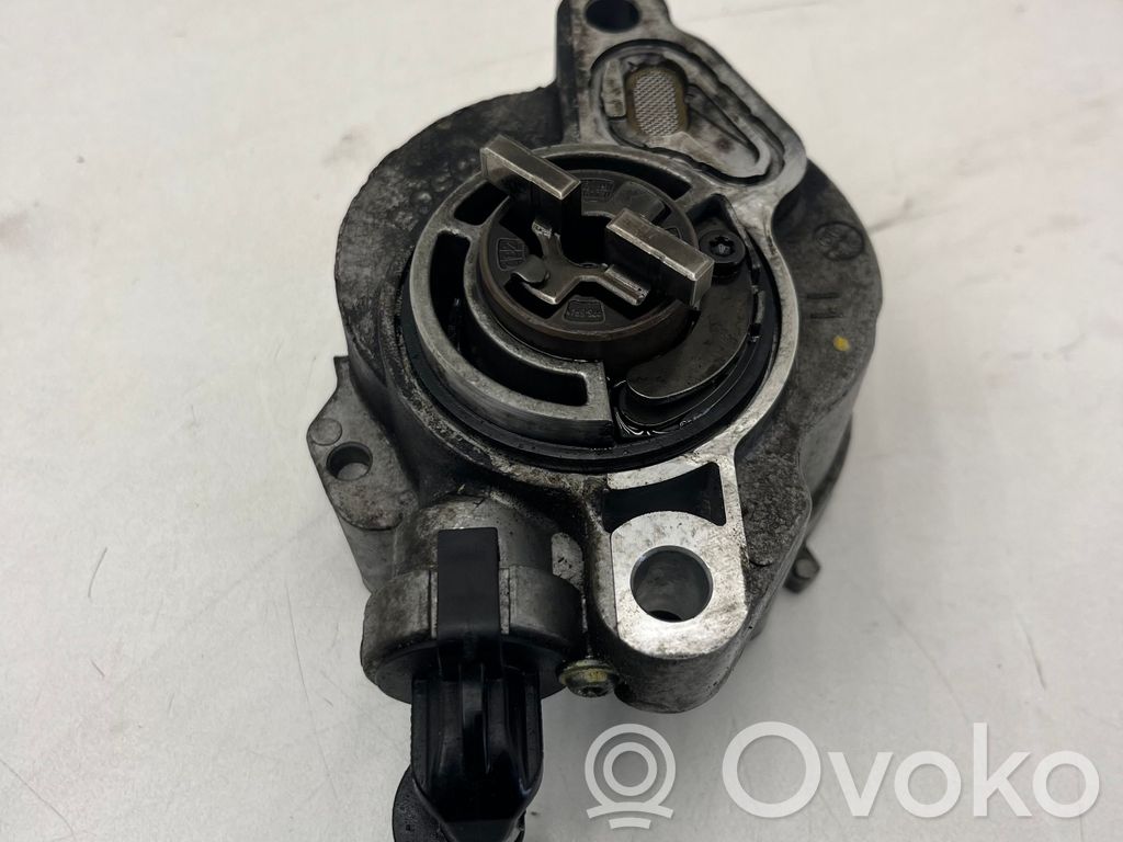 Volvo V70 Vacuum pump 
