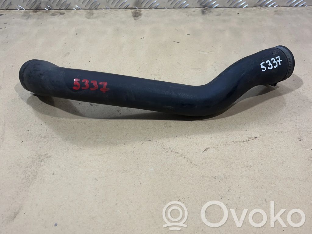 Volvo XC90 Engine coolant pipe/hose 