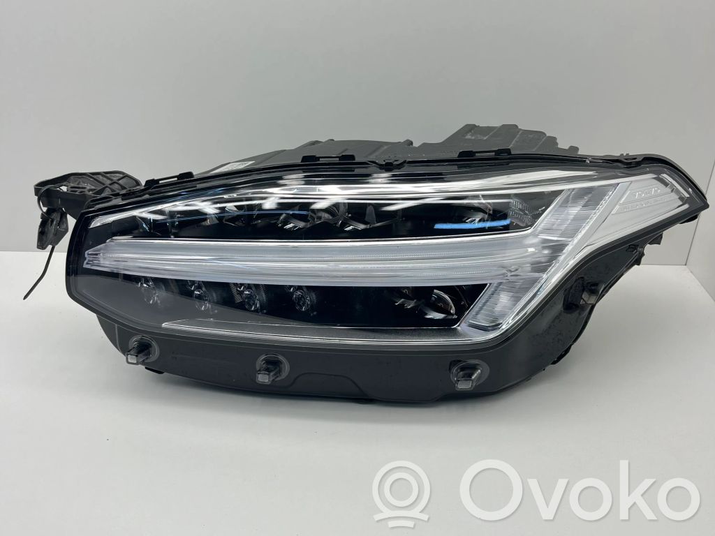 Volvo XC90 Scheinwerfer 