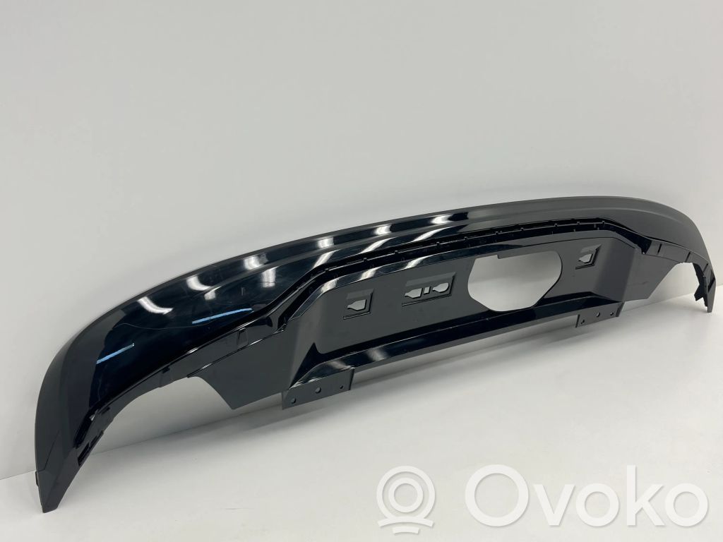Volvo V60 Takapuskurin alaosan lista 