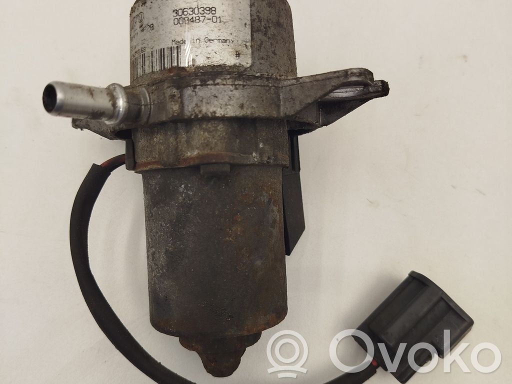 Volvo V70 Vacuum pump 