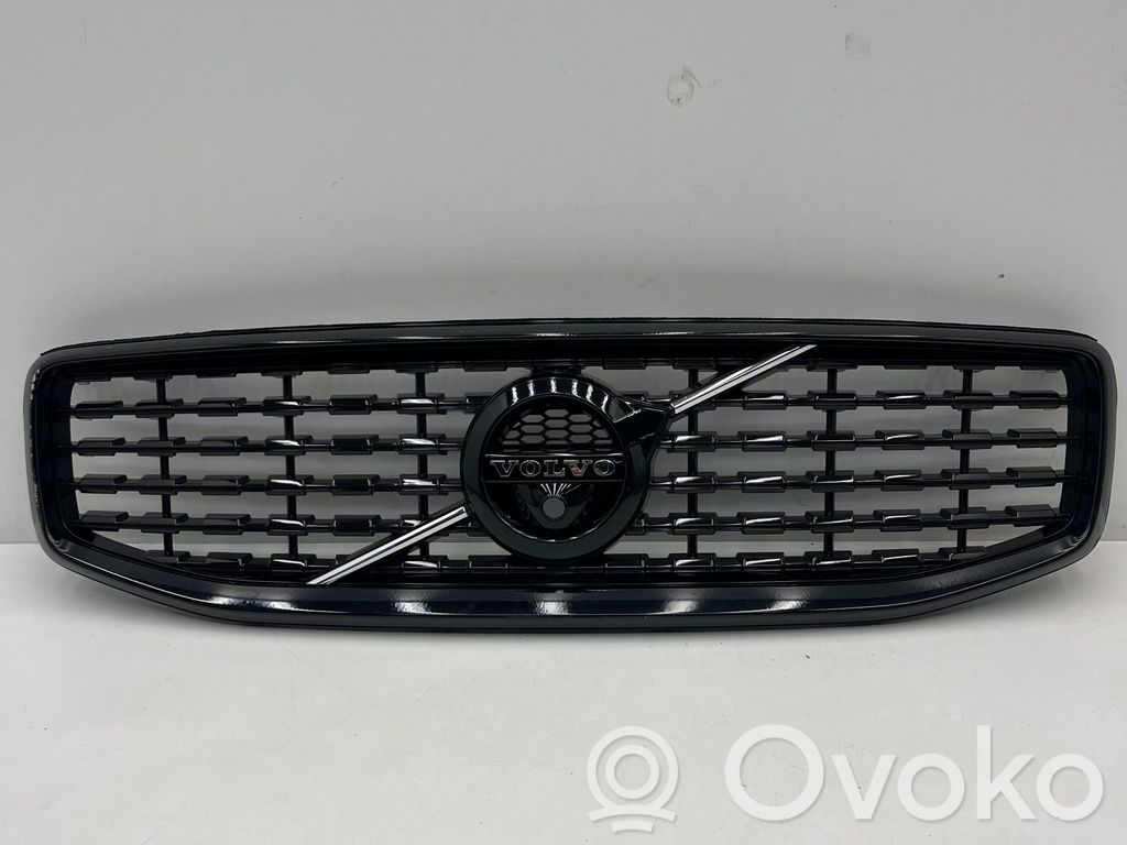 Maskownica / Grill / Atrapa górna chłodnicy   32132220,31479294,31479293